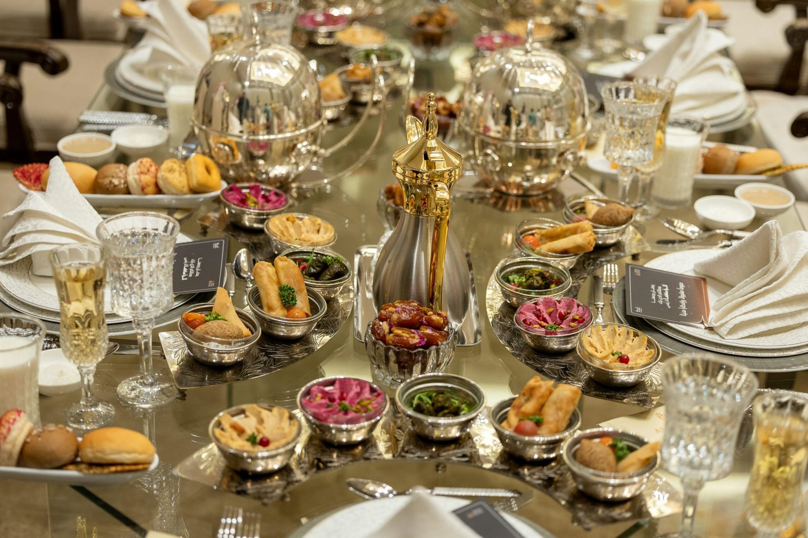 Meals prepared aboard a Dahabiya
